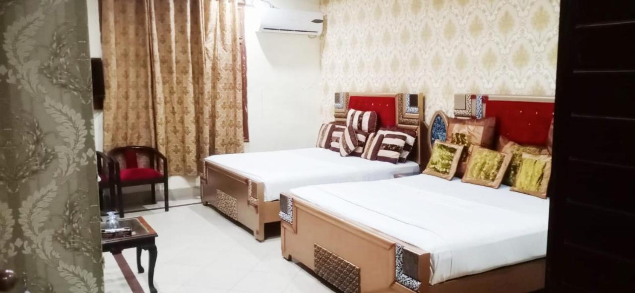 Hotel Pak Continental Multan Zewnętrze zdjęcie