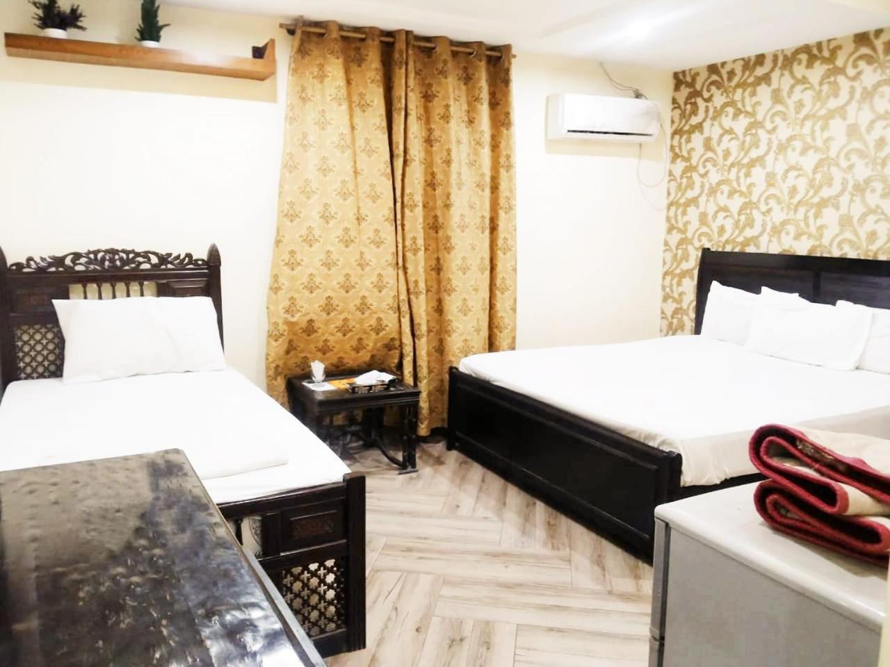 Hotel Pak Continental Multan Zewnętrze zdjęcie