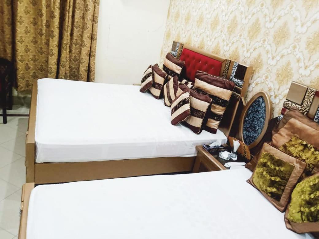 Hotel Pak Continental Multan Zewnętrze zdjęcie