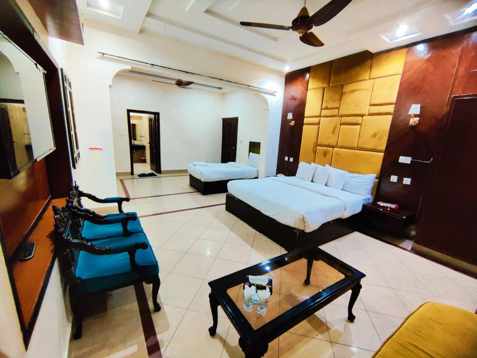 Hotel Pak Continental Multan Zewnętrze zdjęcie