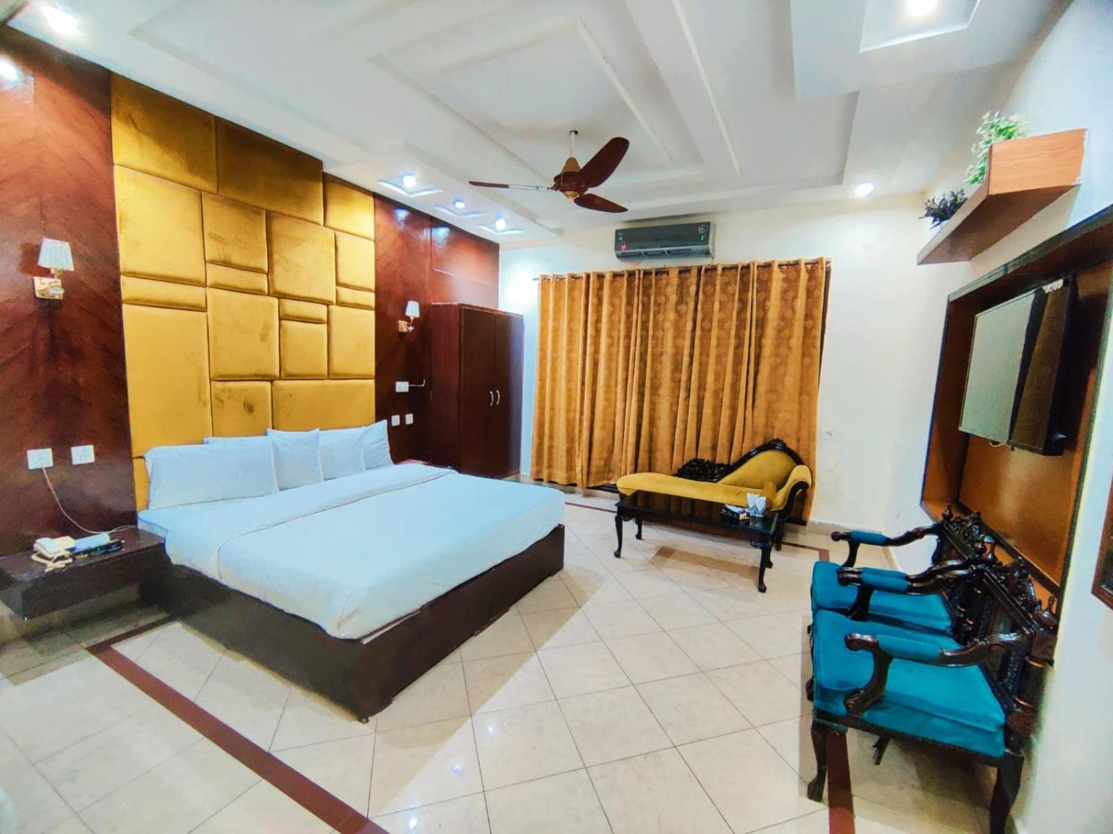 Hotel Pak Continental Multan Zewnętrze zdjęcie